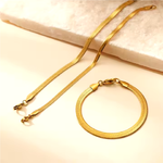 Herringbone_Bracelet_on Msrble